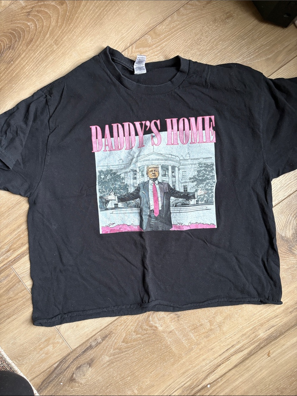 Black Short-Sleeve Graphic Tee with Pink Accents - 'Daddy's Home'